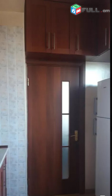 LA05252 Վարձով 3 սենյականոց բնակարան Հովսեփ Էմին , Սլավոնական համալսարանի մոտ