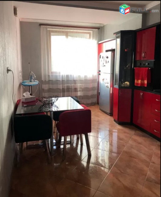 LA05284  Վարձով 2 սենյականոց բնակարան Սարյան փողոցում