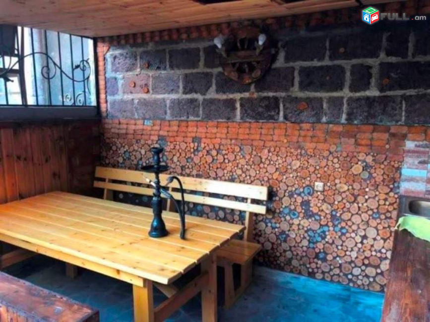 LA05276 Վարձով 5 սենյականոց առանձնատուն Ռիգայի փողոց 