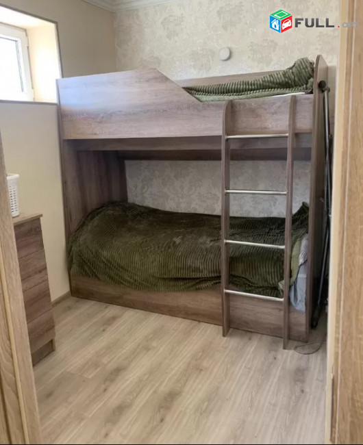 LA05305 Վարձով 3 սենյականոց բնակարան Մամիկոնյանց փողոց , Վրացական փողոցների խաչմերուկում