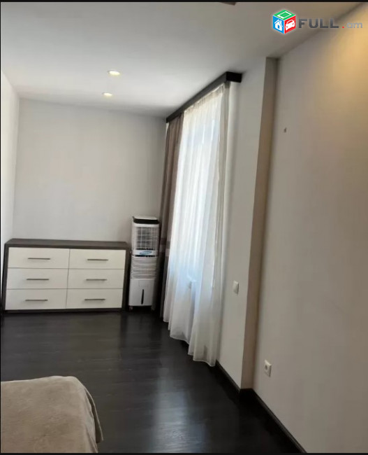 LA05307  Վարձով 3 սենյականոց բնակարան Մամիկոնյանց, Գրիբոյեդովի խաչմերուկի մոտ