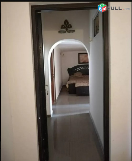 LA05349  Վարձով  2 սենյականոց բնակարան Հանրապետության փողոցում