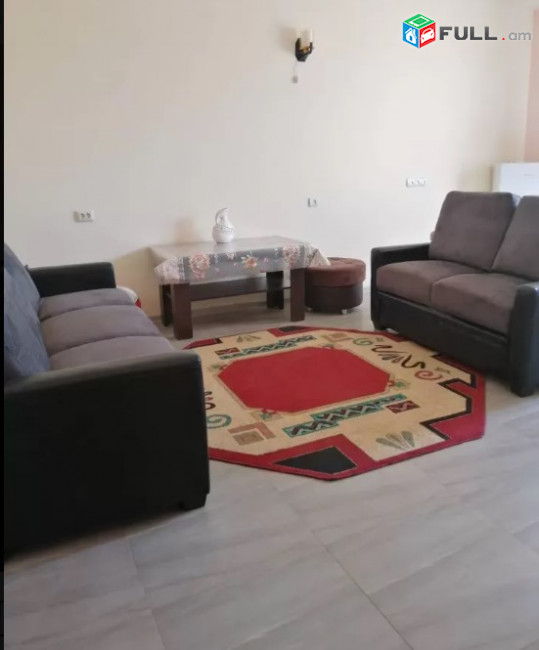 LA05349  Վարձով  2 սենյականոց բնակարան Հանրապետության փողոցում