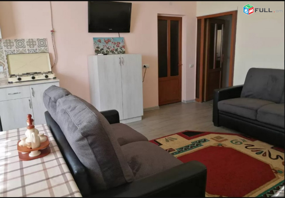 LA05349  Վարձով  2 սենյականոց բնակարան Հանրապետության փողոցում