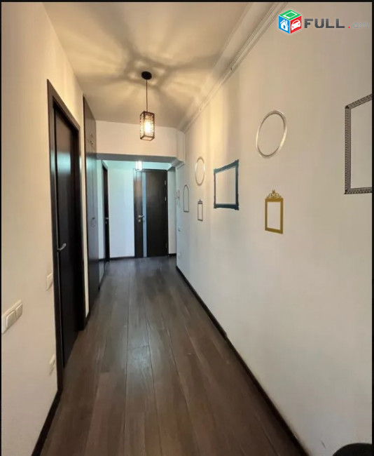 LA05378 Վարձով 2 սենյականոց բնակարան Հրաչյա Քոչար փողոցում 