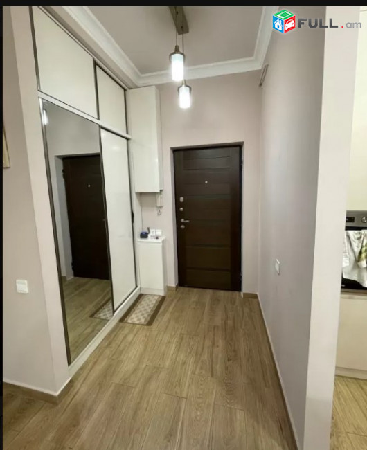 LA05370 Վարձով 3 սենյականոց բնակարան Պարույր Սևակի փողոց , նորակառույց 