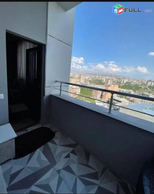 LA05370 Վարձով 3 սենյականոց բնակարան Պարույր Սևակի փողոց , նորակառույց 
