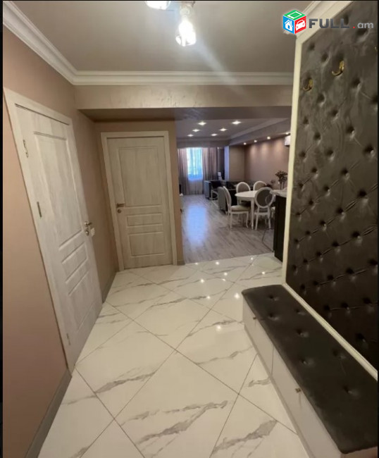 LA05406 Վարձով 3 սենյականոց բնակարան Աղայան փողոց , Տերյան