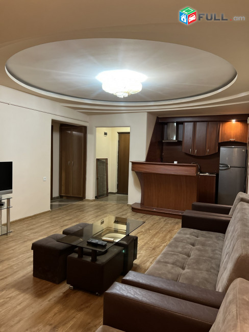 LA05403 Վարձով 2 սենյականոց բնակարան Ամիրյան փողոցում 