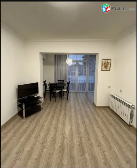 LA05418 Վարձով 2 սենյականոց բնակարան Նալբանդյան փողոցում