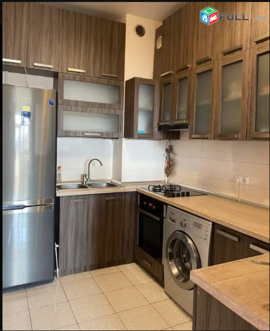 LA05442 Վարձով 3 սենյականոց բնակարան Սասնա Ծռեր , նորակառույ