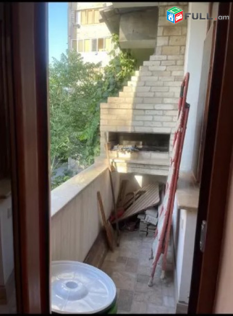 LA05441 Վարձով 4 սենյականոց բնակարան Բրյուսովի փողոցում 