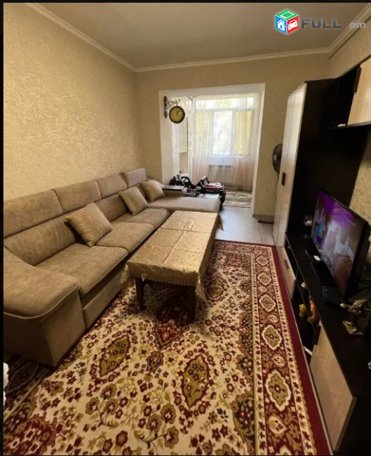 LA05454 Վարձով 3 սենյականոց բնակարան Սունդուկյան փողոց 