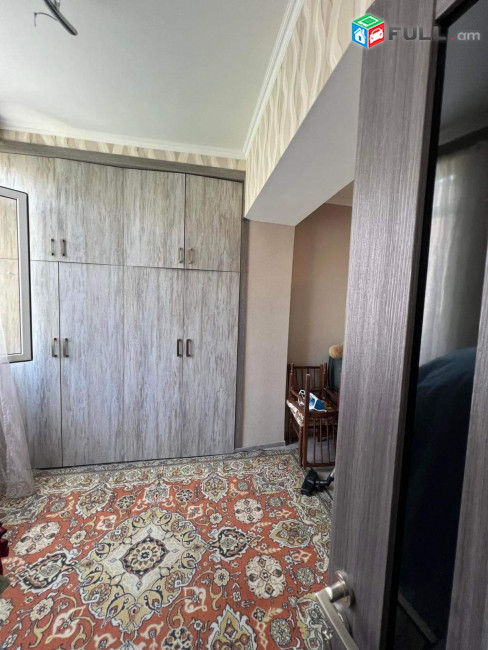 LA05454 Վարձով 3 սենյականոց բնակարան Սունդուկյան փողոց 