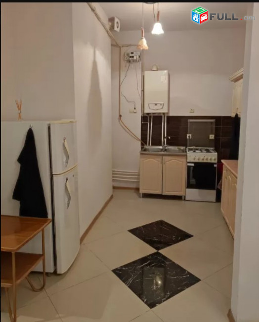 LA05519 Վարձով 3 սենյականոց բնակարան Նար Դոսի փողոց, նորակառույց շենք