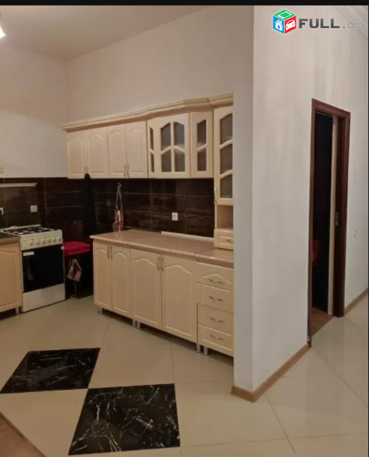 LA05519 Վարձով 3 սենյականոց բնակարան Նար Դոսի փողոց, նորակառույց շենք