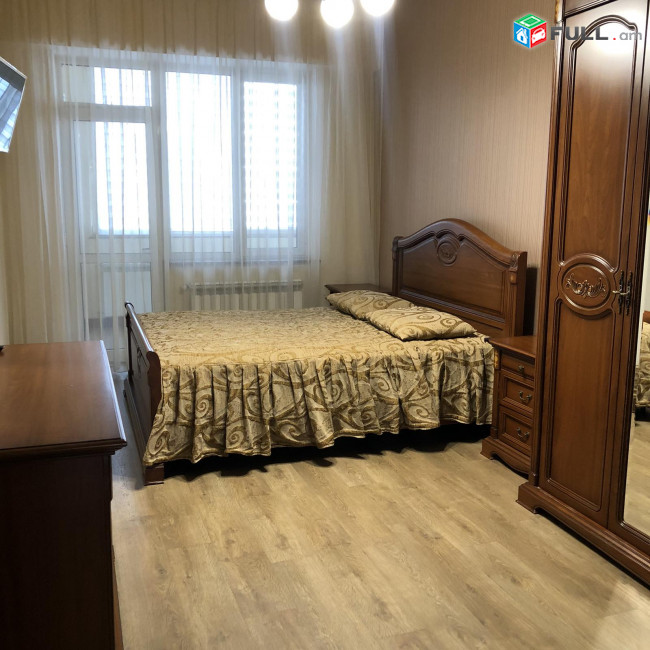 LA05522 Վարձով 3 սենյականոց բնակարան Բյուզանդի փողոց , նորակառույց 