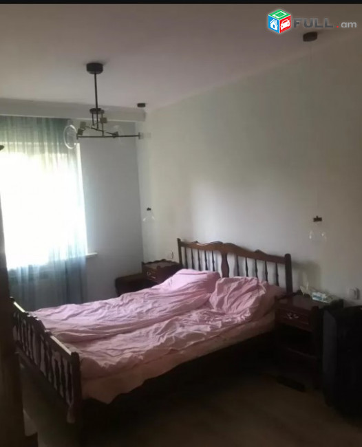 LA05541  Վարձով 3 սենյականոց բնակարան Վարդանանց փողոց , Գնունի