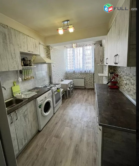 LA05546 Վարձով 2 սենյականոց բնակարան Ամիրյան փողոցում 
