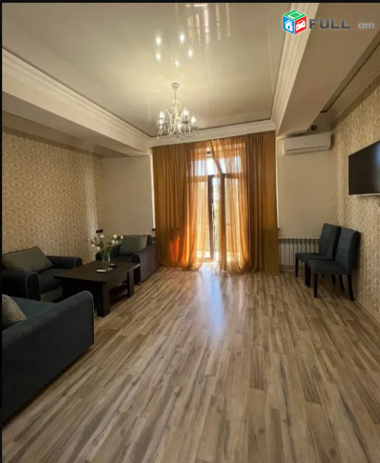 LA05547 Վարձով 2 սենյականոց բնակարան Հանրապետության փողոցում 