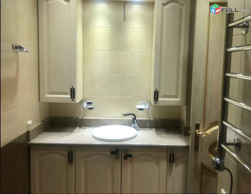LA05555 Վարձով 3 սենյականոց բնակարան Սայաթ Նովա , նորակառույց 