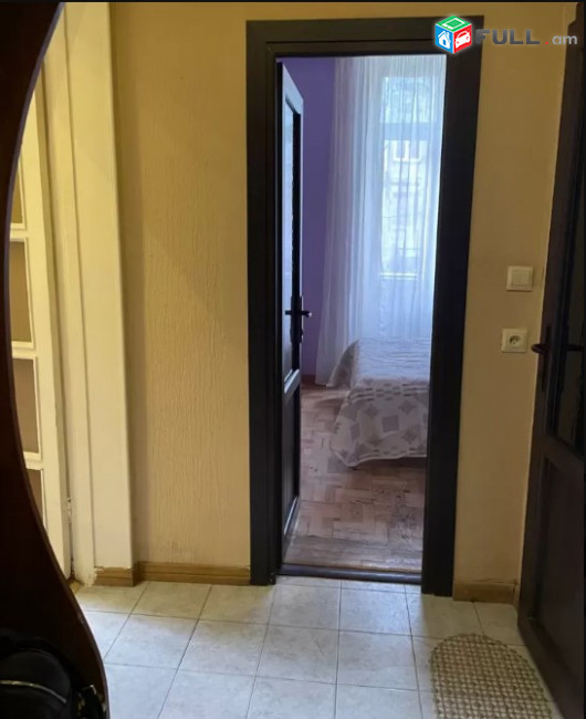 LA05581  Վարձով 2 սենյականոց բնակարան Ամիրյան փողոցում