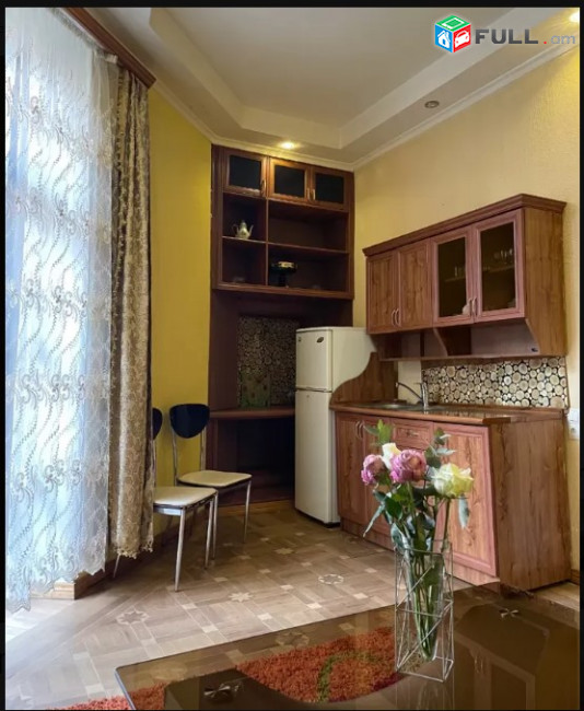 LA05581  Վարձով 2 սենյականոց բնակարան Ամիրյան փողոցում