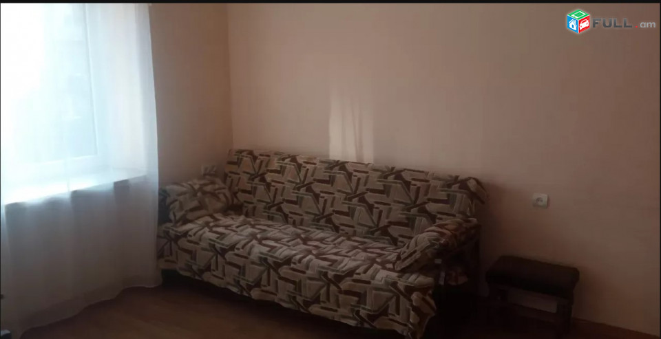 LA05582 Վարձով 1 սենյականոց բնակարան Վաղարշյան փողոցում 
