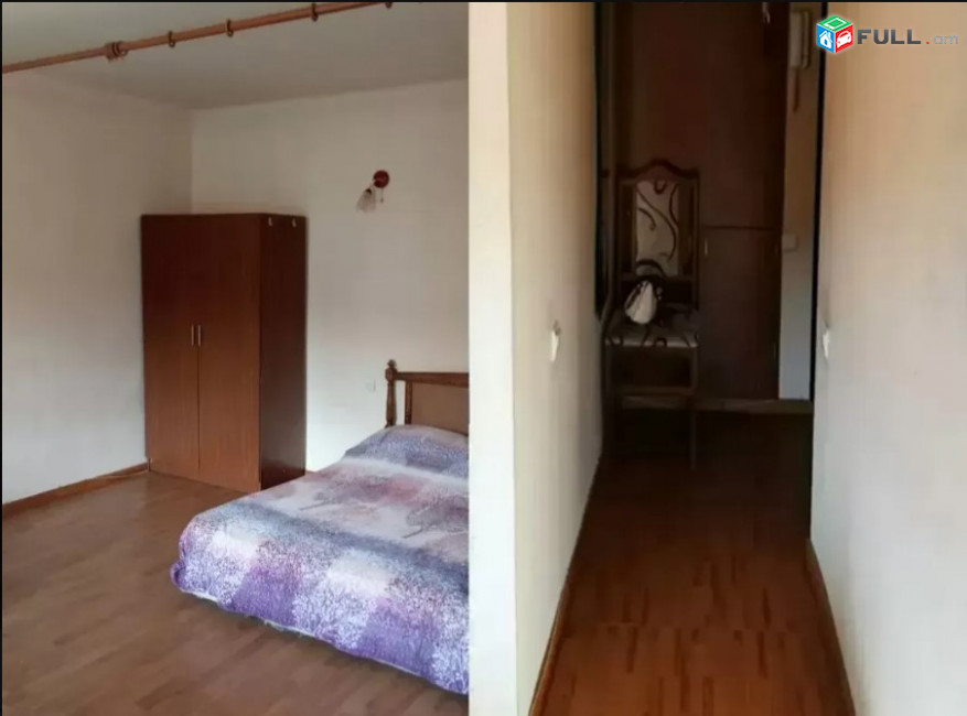 LA05582 Վարձով 1 սենյականոց բնակարան Վաղարշյան փողոցում 