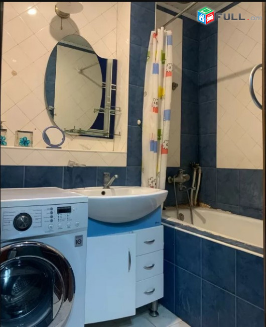 LA05938  Վարձով 3 սենյականոց բնակարան Թումանյան փողոցում