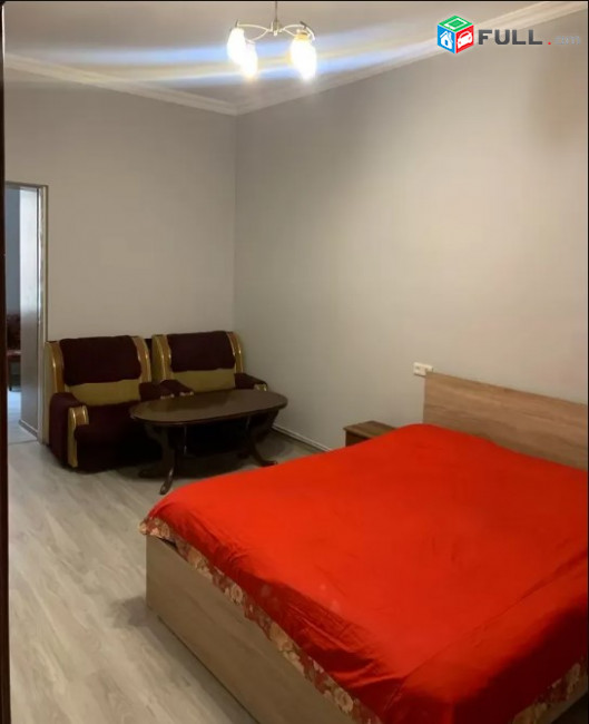 LA05938  Վարձով 3 սենյականոց բնակարան Թումանյան փողոցում