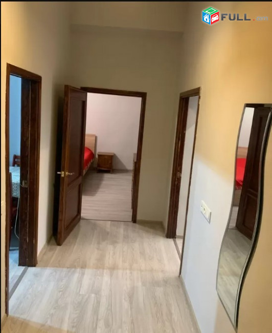 LA05938  Վարձով 3 սենյականոց բնակարան Թումանյան փողոցում