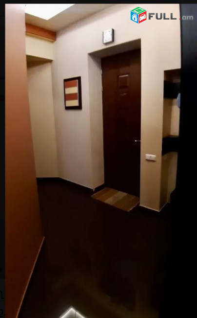 LA05948 Վարձով 2 սենյականոց բնակարան Աղայան փողոցում 