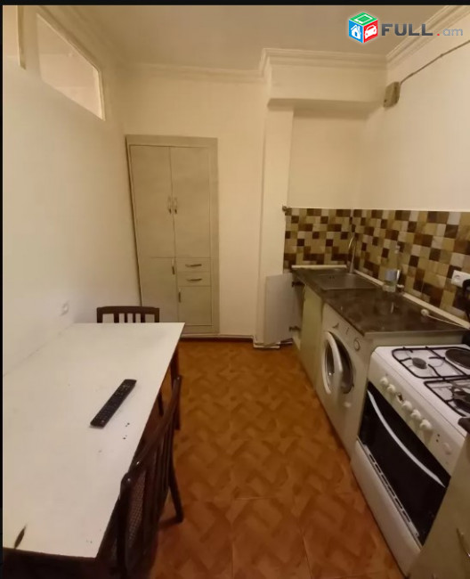 LA05969 Վարձով 3 սենյականոց բնակարան Այգեստան փողոցում 