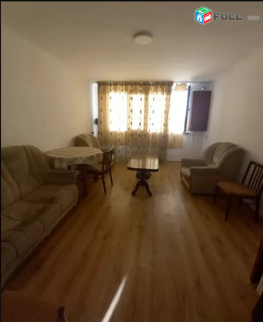 LA05969 Վարձով 3 սենյականոց բնակարան Այգեստան փողոցում 