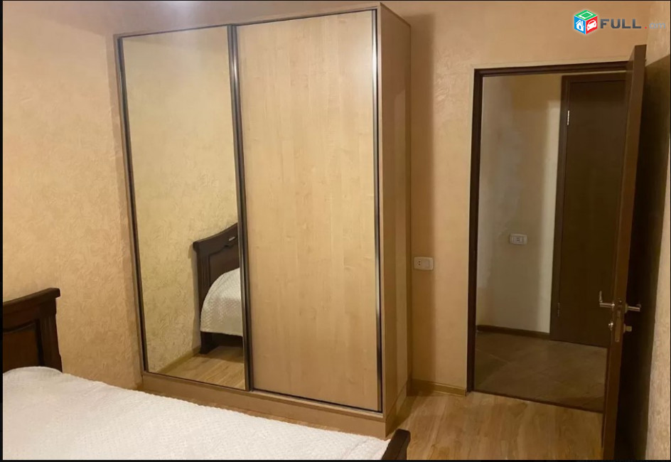 LA05970 Վարձով 4 սենյականոց բնակարան Հակոբ Հակոբյան փողոցում 