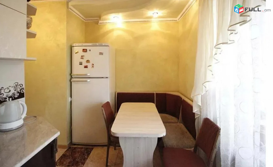 LA05993 Վարձով 4 սենյականոց բնակարարան  Ավետիսյան փողոցում