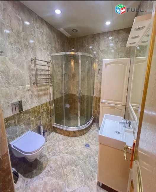 LA05992  Վարձով 3 սենյականոց բնակարան Սայաթ Նովա , նորակառույց