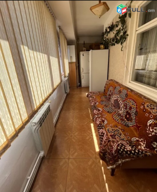 LA05980 Վարձով 2 սենյականոց բնակարան Խաղաղ Դոնի փողոց