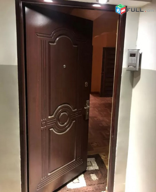 LA06050 Վարձով 3 սենյականոց բնակարան Րաֆֆու փողոցում 
