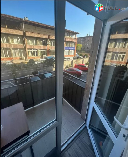 LA05554 Վարձով 2 սենյականոց բնակարան Հալաբյան փողոցում 