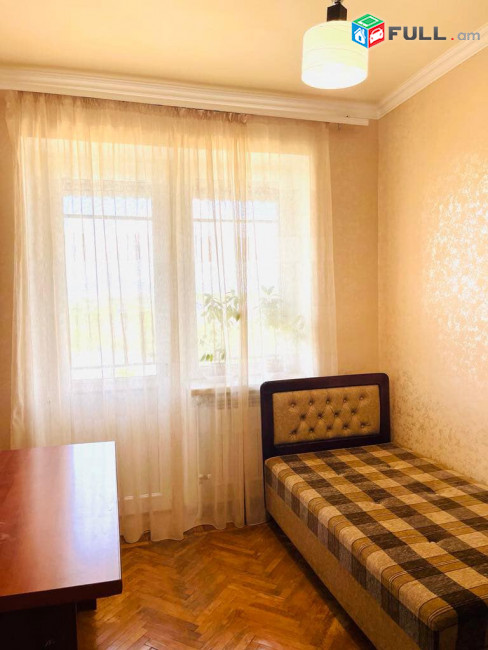 LA06074 Վարձով 3  սենյականոց բնակարան Ուլնեցու 3 րդ նրբանցք