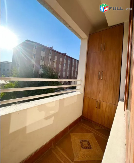 LA06092 Վարձով 4 սենյականոց բնակարան Չեխովի փողոց  ,  3 մաս 