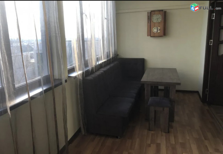 LA06094 Վարձով 3 սենյականոց բնակարան Էրեբունի փողոցում