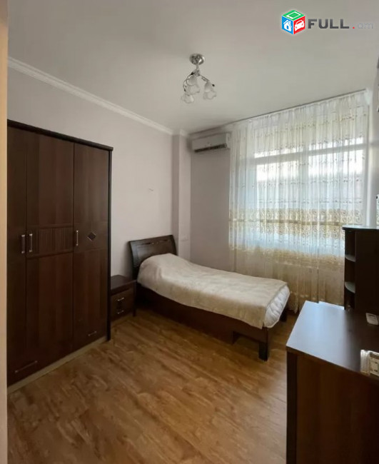LA06103  Վարձով 3 սենյականոց բնակարան Ռոստոմի փողոց , նորակառույց  