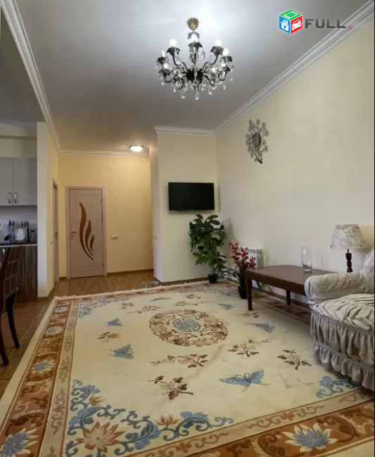 LA06103  Վարձով 3 սենյականոց բնակարան Ռոստոմի փողոց , նորակառույց  