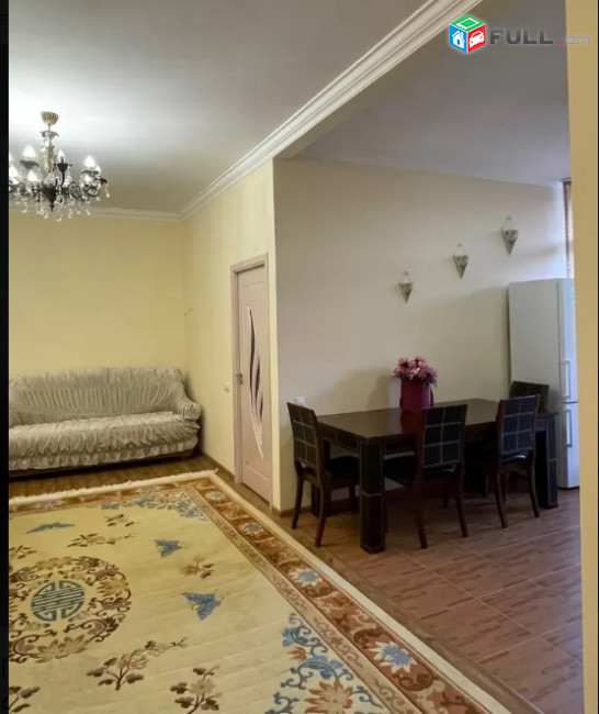 LA06103  Վարձով 3 սենյականոց բնակարան Ռոստոմի փողոց , նորակառույց  