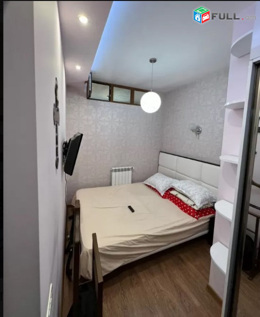 LA06098 Վարձով 2 սենյականոց բնակարան Քաջազնունի փողոցում 