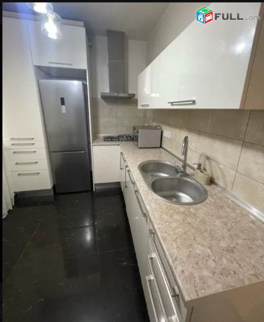 LA06111 Վարձով 3 սենյականոց բնակարան Կասյան փողոց