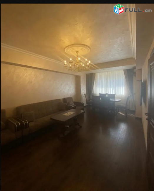LA06632 Վարձով 3 սենյականոց բնակարան Արմեն Տիգրանյան փողոցում 